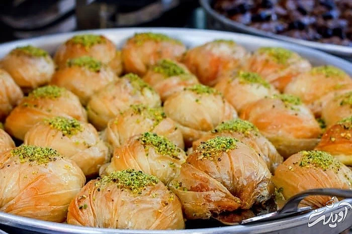 چرا باقلوا نرم میشه